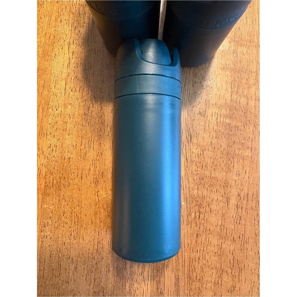 Ries Essential Travel Bottles Set of 5 Teal Green 1.7oz 3.4oz TSA Approved - Picture 3 of 3